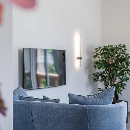 Close To The Sea - Design With Ac In Center