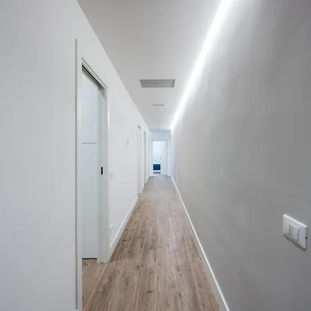 Close To The Sea - Design With Ac In Center Apartment *
