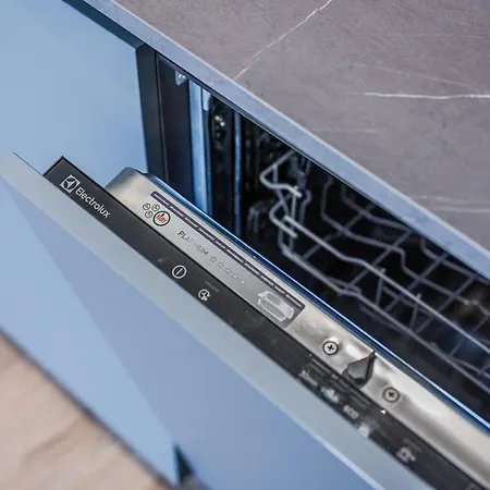 Close To The Sea - Design With Ac In Center Lägenhet